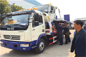 河北汽车道路救援拖车价格
